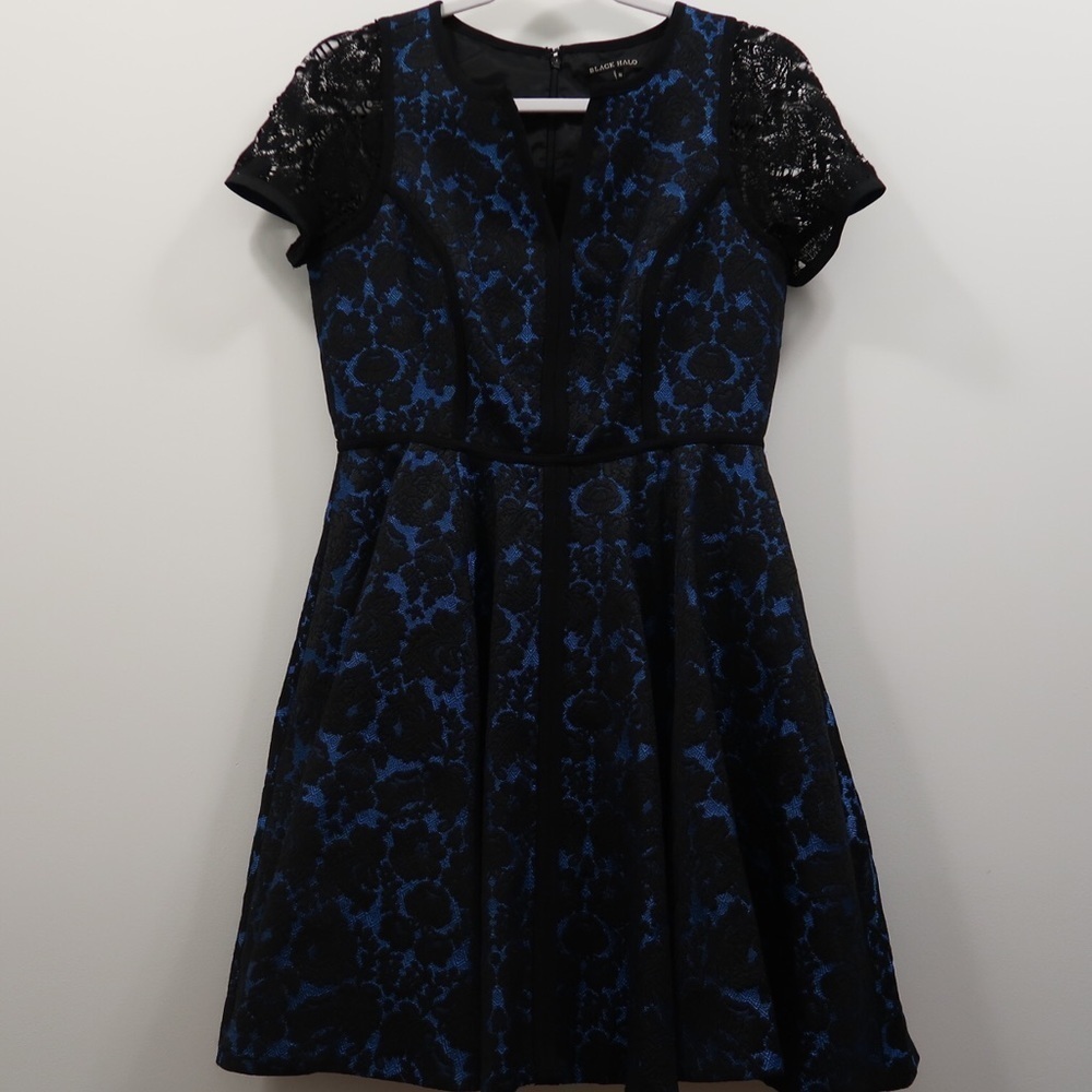 BLACK HALO Brocade Aria Dress 8 - Picture 7 of 12